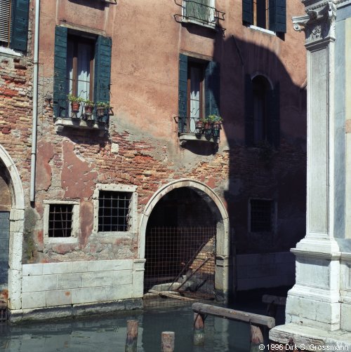 Near Piazza San Marco (Click for next image)