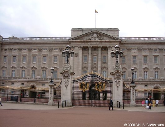 Buckingham Palace (Click for next image)