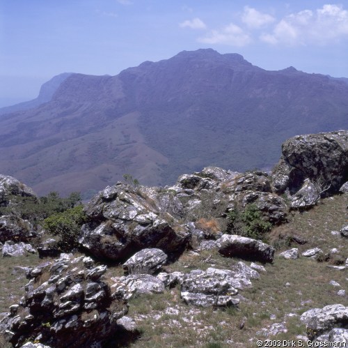 View to Moçambique (Click for next image)