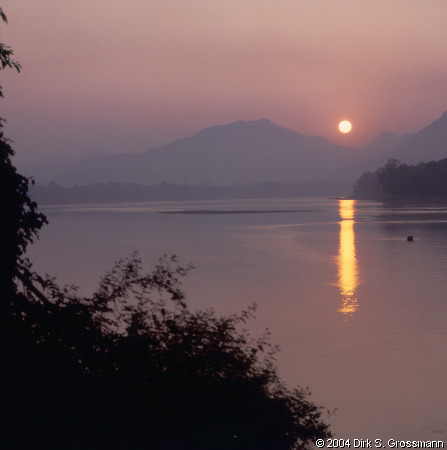 Sunset at Mekong (Click for next image)