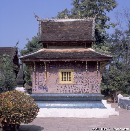Wat Xieng Thong 2 (Click for next image)