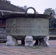 Urn in front of the Halls of the Mandarins