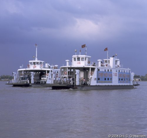 Ferry to Can Tho (Click for next image)