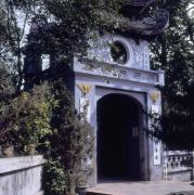 Ngoc Son Temple Entrance