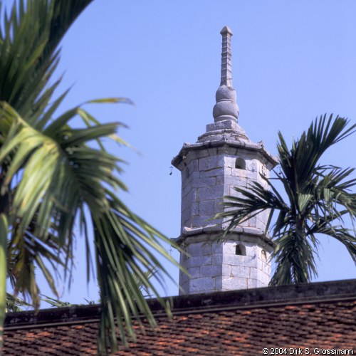 Pagoda near Hanoi 8 (Click for next image)