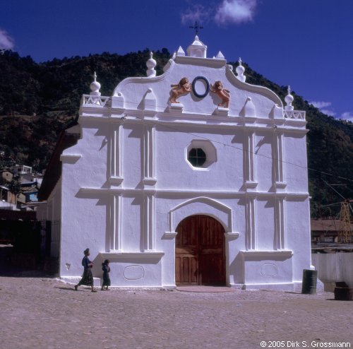 Church of Santa Catarina Palopó (Click for next image)
