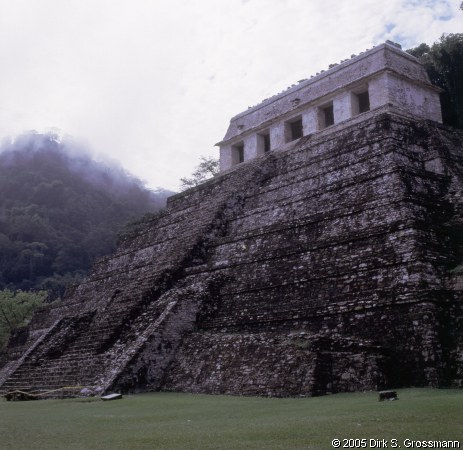 Templo de las Inscripciónes (Click for next image)