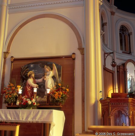 Iglesia del Sagrado Corazón Interior (Click for next image)