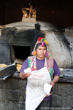Baker in Pisac (Click for next image)
