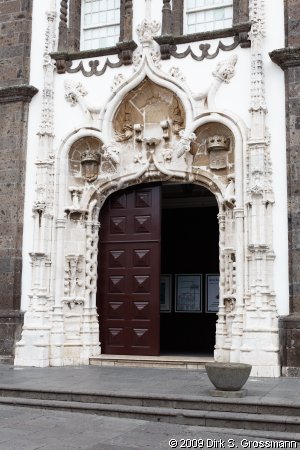 Portal of Igreja Matriz (Click for next image)