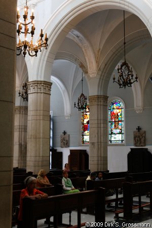 Catedral Interior (Click for next image)