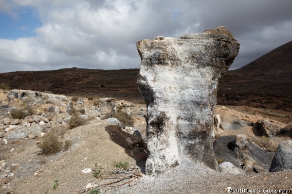Rocks near Teseguite (Click for next group)