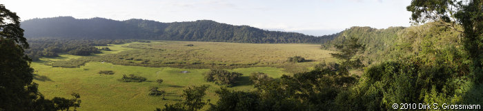 Ngurdoto Crater Panorama (Click for next group)