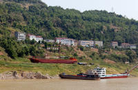 Boats near Shibao Zhai