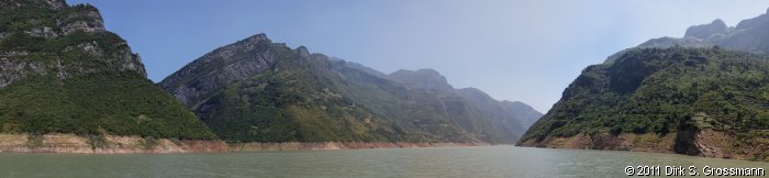 Wu Gorge Panorama (Click for next image)