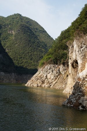 Shennong Stream (Click for next image)