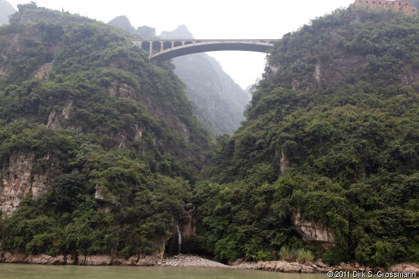 Xiling Gorge (Click for next image)