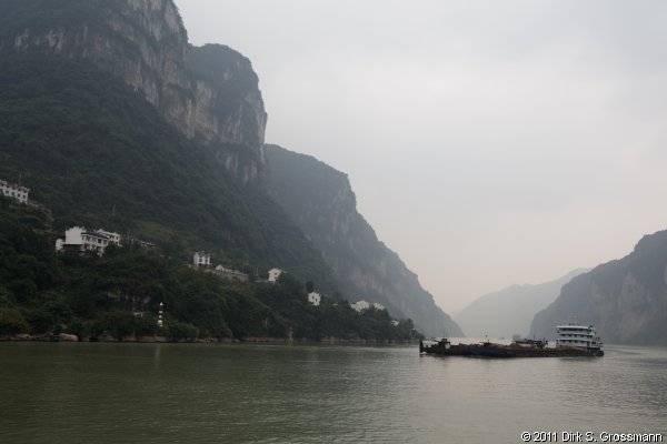 Xiling Gorge (Click for next image)