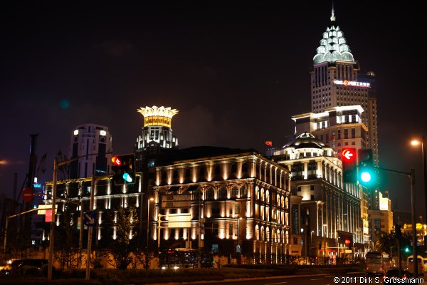 The Bund at Night (Click for next image)