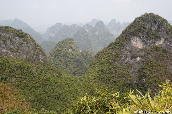 Yueliang Shan (Click for next group)
