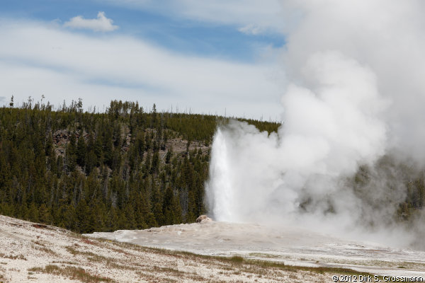 Old Faithful Geyser (Click for next image)