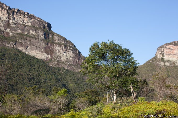 Vale do Patí (Click for next image)