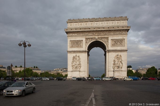 Arc de Triomphe (Click for next image)