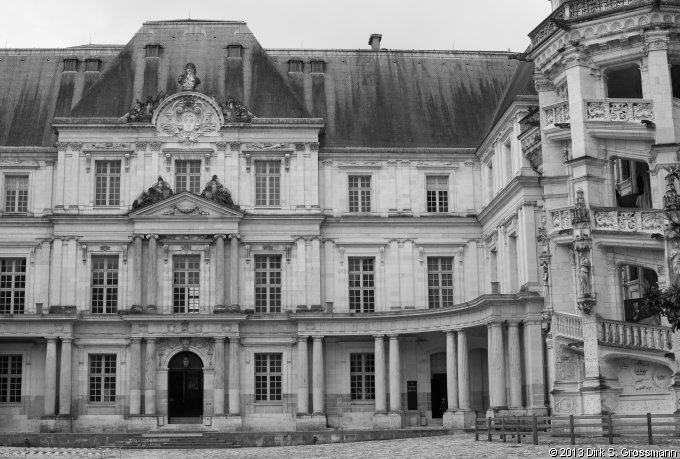 Court of Château de Blois (Click for next image)