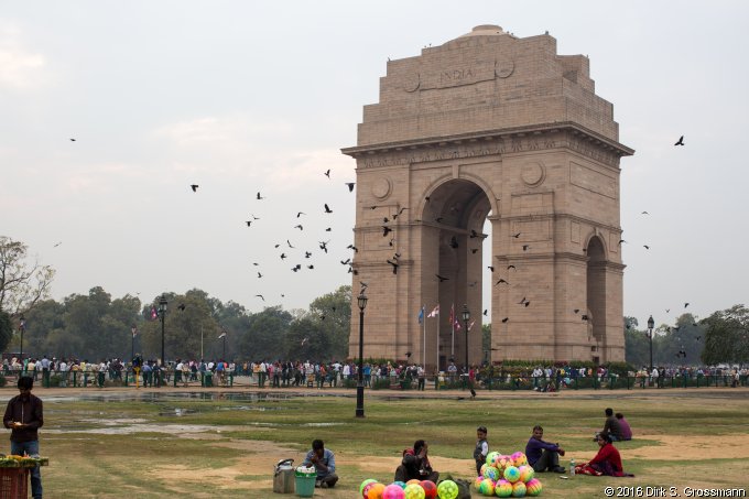 India Gate (Click for next image)