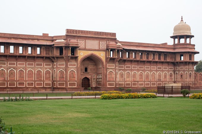 Agra Fort (Click for next image)