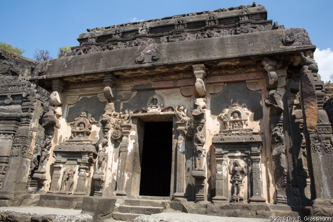 Kailasa Temple (Click for next image)