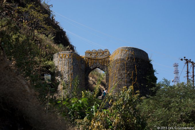 Pune Gate (Click for next image)