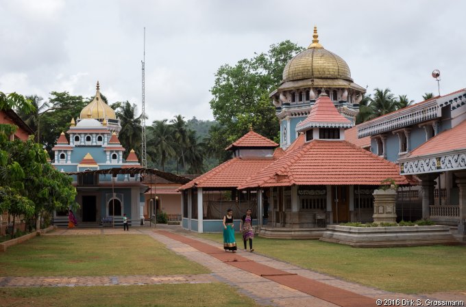 Shri Mahalasa Devasthan Temple (Click for next image)