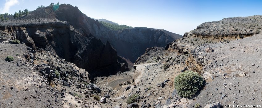 Panorama  del Cráter del Hoyo Negro (Click for next image)