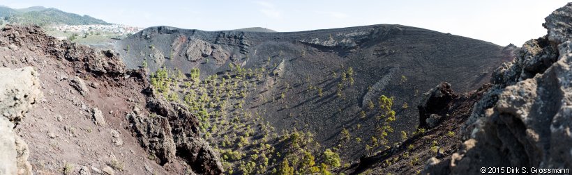 Panorama del Volcán San Antonio (Click for next image)