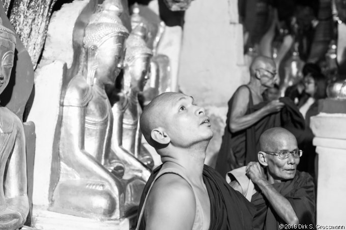Monks in the Pindaya Caves (Click for next image)