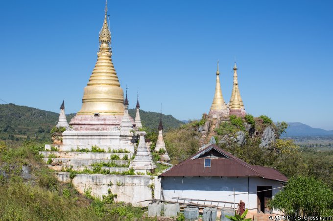 Shwe Inn Tain Monastery (Click for next group)