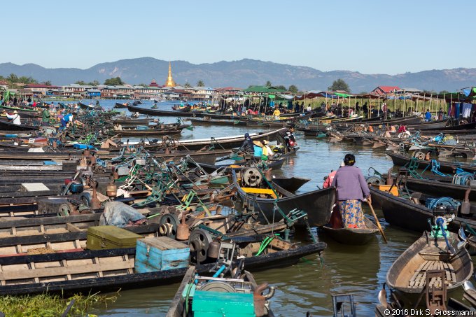 Boats at the Nampan Market (Click for next image)