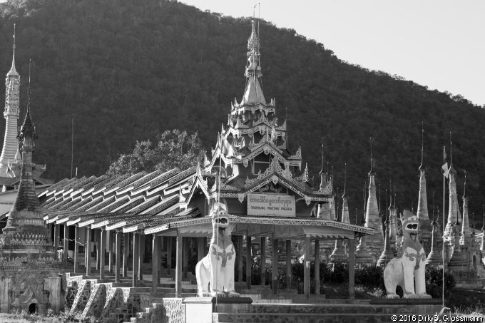 Tarkong Pagoda (Click for next image)