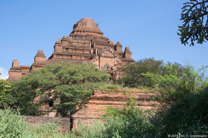 Dhammayan Gyi Pagoda (Click for next group)