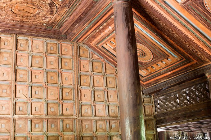 Yoke Sone Kyaung Interior (Click for next image)