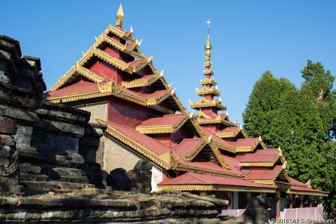 Zina Man Aung Pagoda (Click for next image)