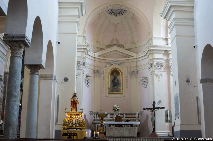 Altar of the Duomo di Ravello (Click for next image)