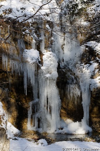 Frozen Waterfall (Click for next image)