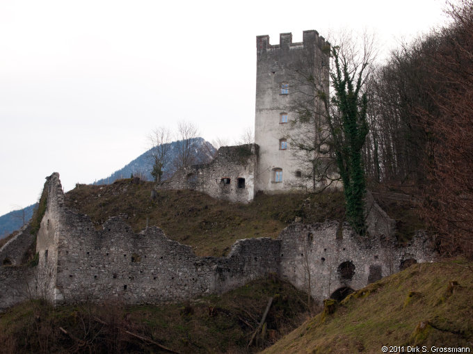 Burg Unterfalkenstein (Click for next image)