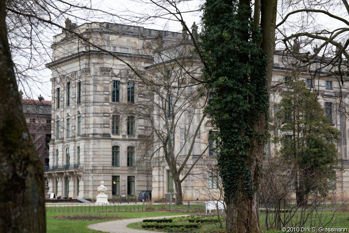 Schloss Ludwigslust (Click for next image)